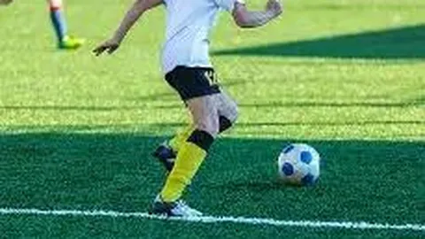 寒冬时尚秀：鸭鸭（YAYA）明星羽绒服热销推荐